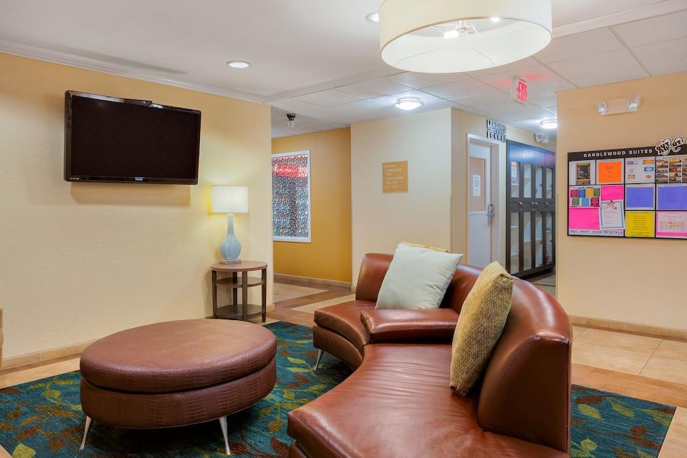Candlewood Suites Medford By Ihg Екстер'єр фото