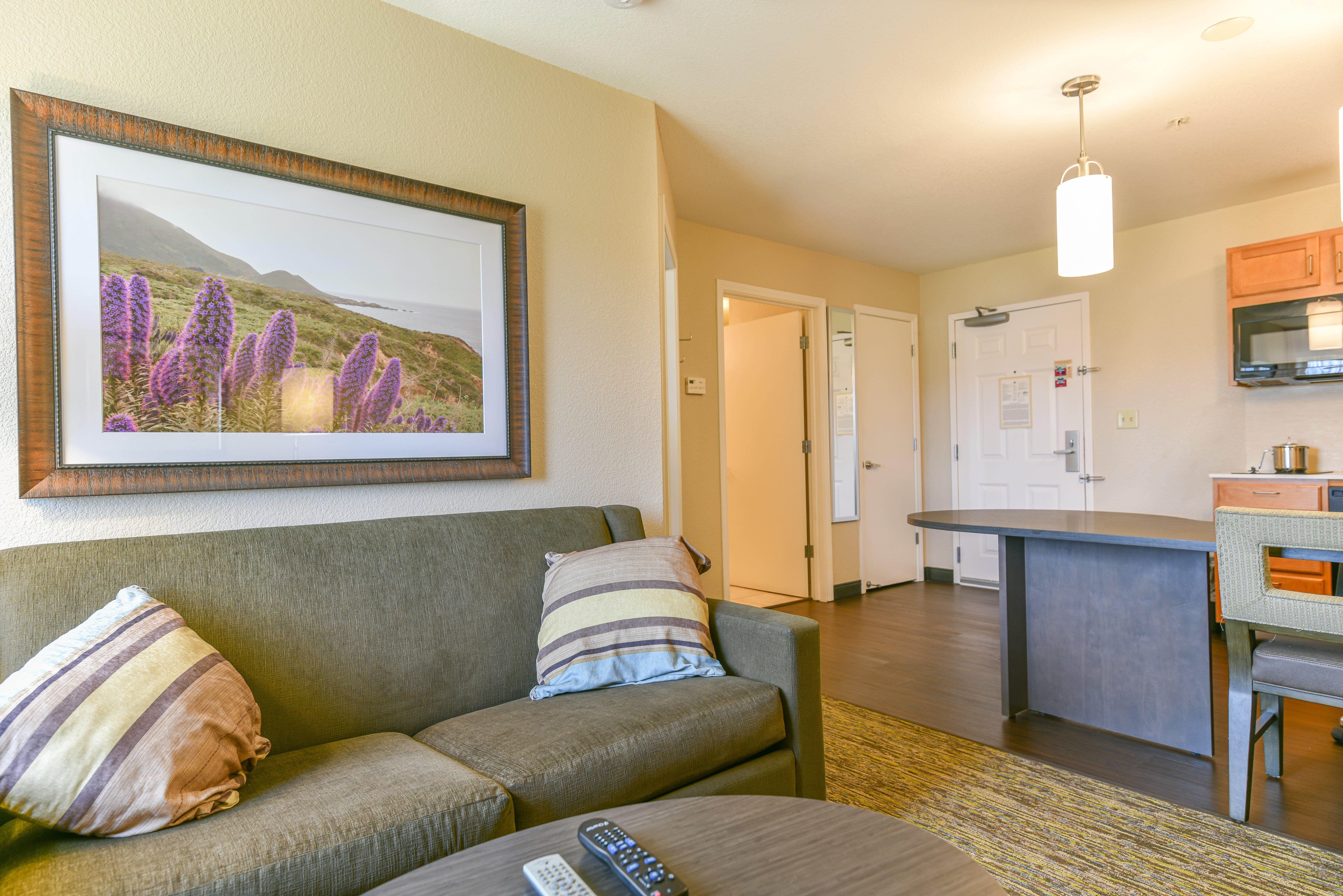 Candlewood Suites Medford By Ihg Екстер'єр фото