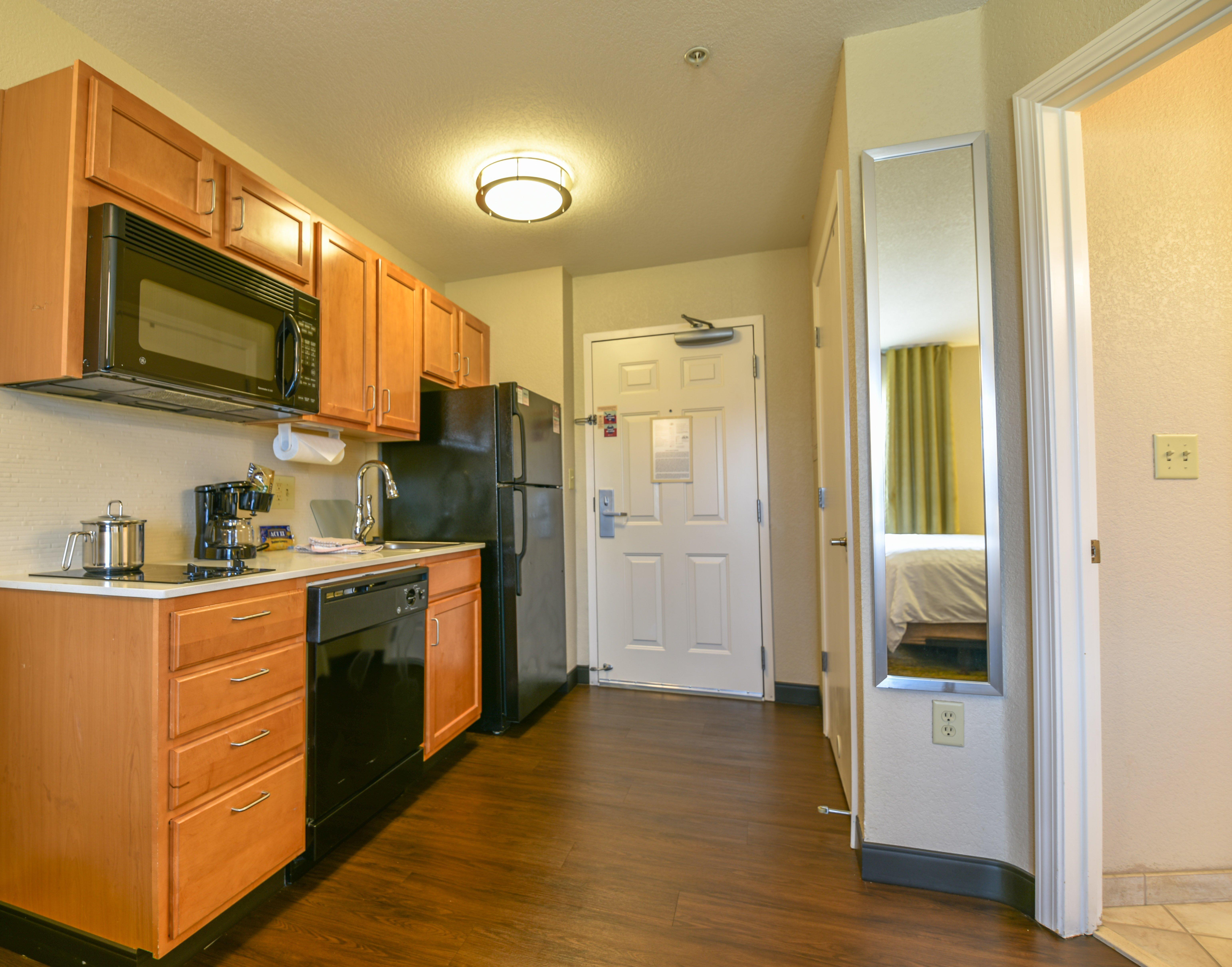 Candlewood Suites Medford By Ihg Екстер'єр фото