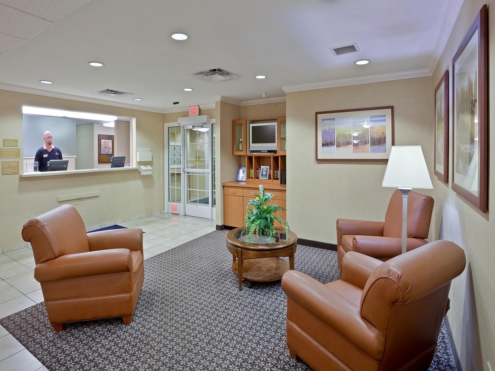 Candlewood Suites Medford By Ihg Екстер'єр фото