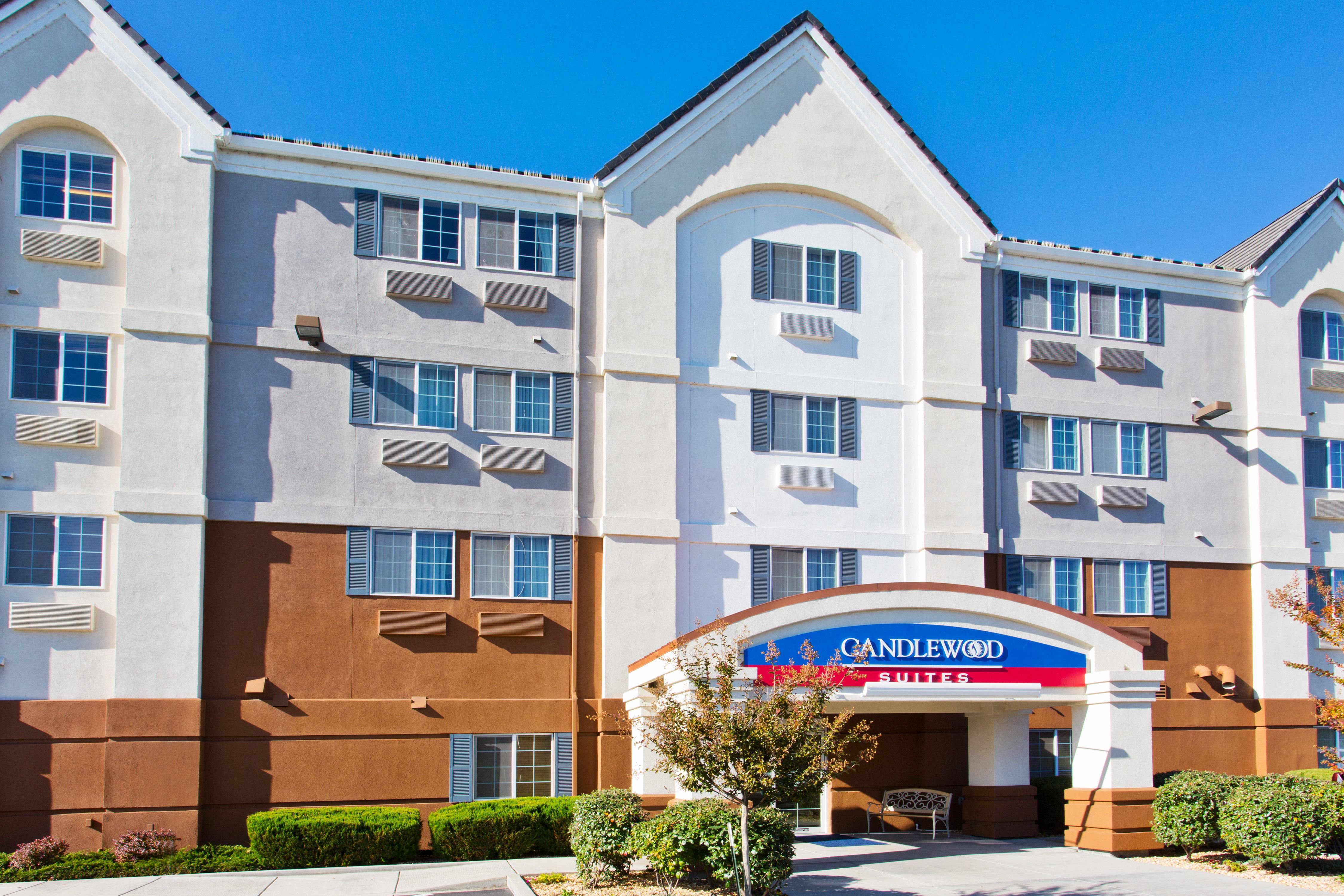 Candlewood Suites Medford By Ihg Екстер'єр фото