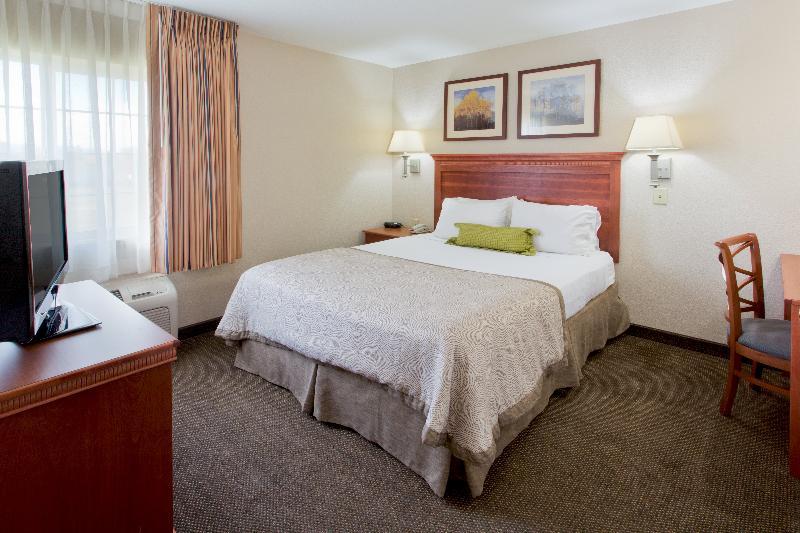 Candlewood Suites Medford By Ihg Екстер'єр фото